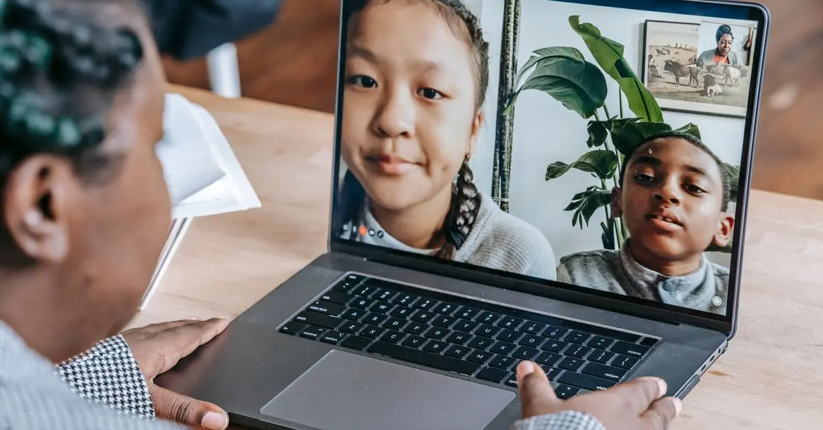 Cómo Utilizar Plataformas de Aprendizaje en Línea para Mejorar tu Español