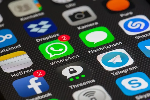Cómo Aprender Español Usando Redes Sociales Efectivamente