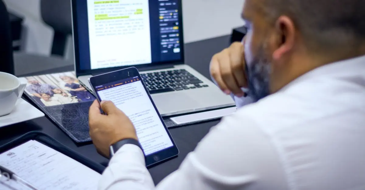 Cómo Usar el Español en el Entorno Laboral Eficazmente