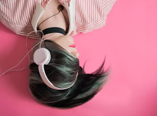 Cómo Mejorar tu Comprensión Auditiva en Español con Ejercicios Prácticos