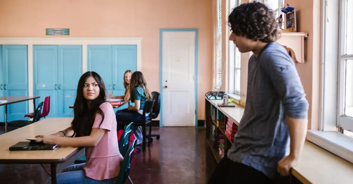 Cómo Mejorar tu Fluidez en Español a Través de la Conversación